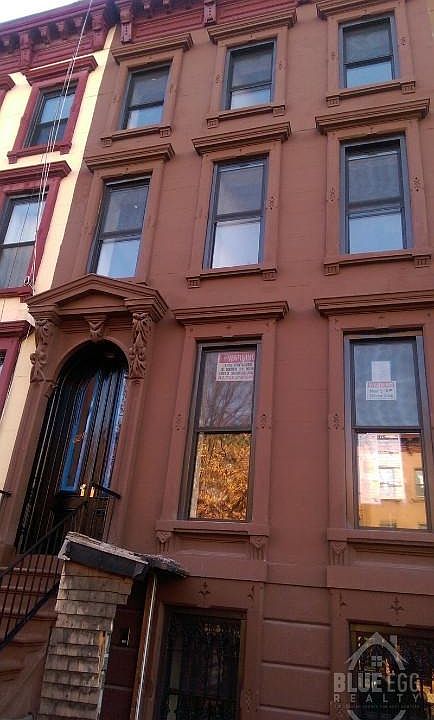 1st image of 628 Willoughby Ave APT 1