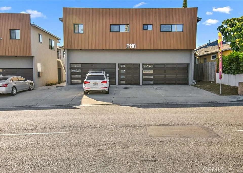 2118 Manhattan Beach Blvd #D