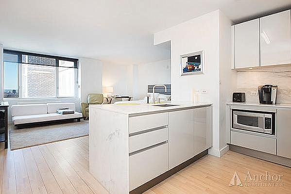1st image of 322 W 57th St APT 39V