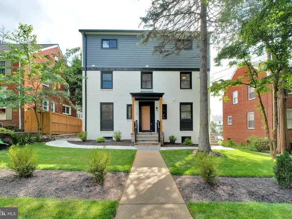 8120 Eastern Ave NW, Washington, DC 20012