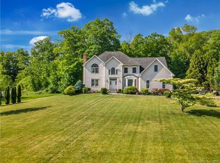 200 Bluff View Dr, Guilford, CT 06437