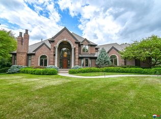 6420 Winding Ridge Cir, Lincoln, NE 68512