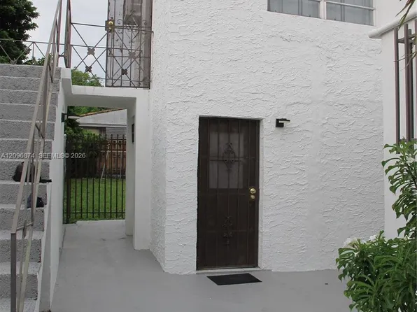 926 SW 10th Ave, Miami, FL