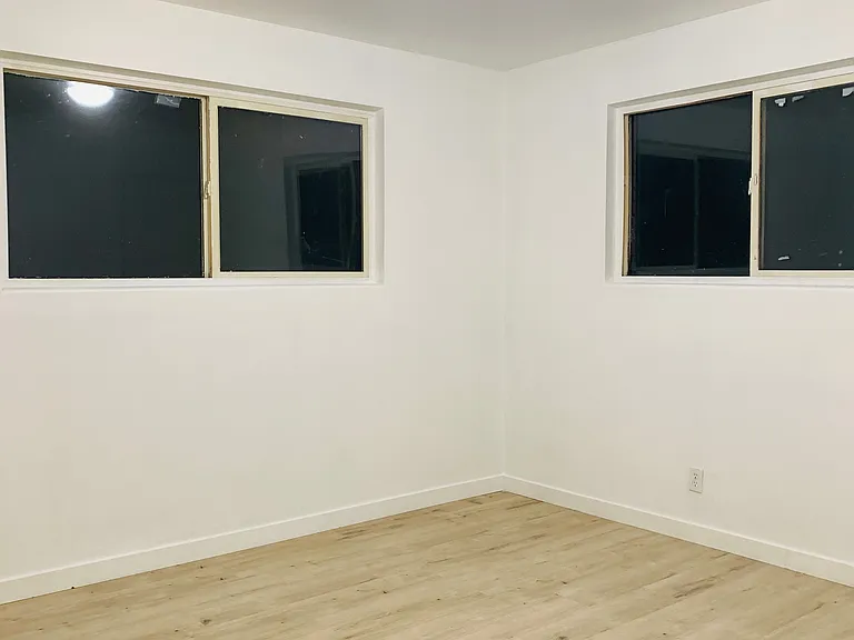 275 E Center St #5 — Photo 13