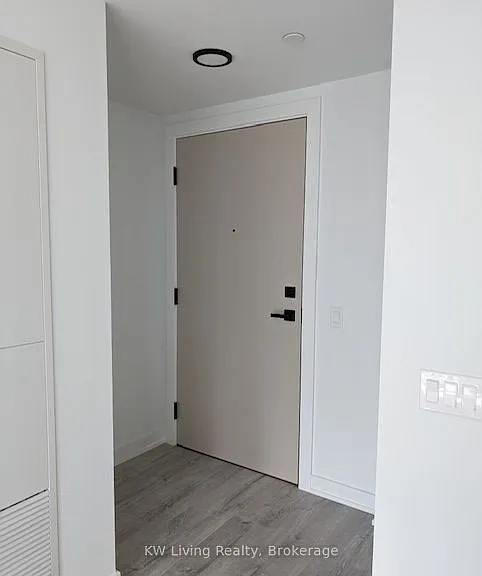 327 King St W #701 — Photo 12