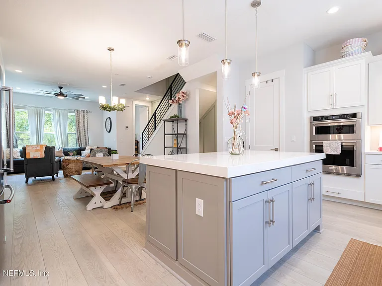 1624 Piazza Pl — Photo 12