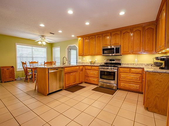 4th image of 108 Britt Dr