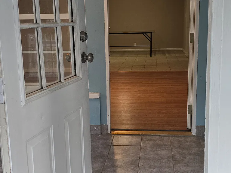 829 Richard Ave — Photo 4