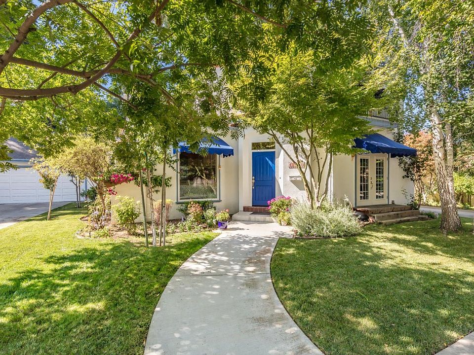 1st image of 1131 Telfer Ave