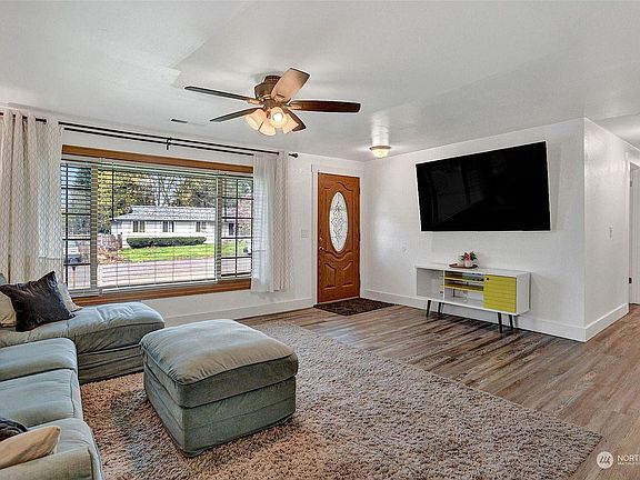 3rd image of 11001 NE 58th Ave