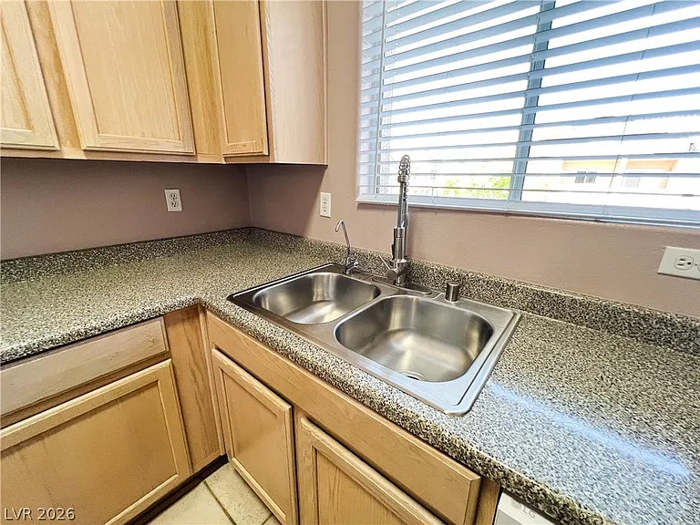 2100 Quarry Ridge St #207 — Photo 48