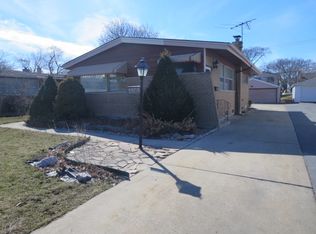 610 S. Lagrange Rd., LaGrange, IL 60525