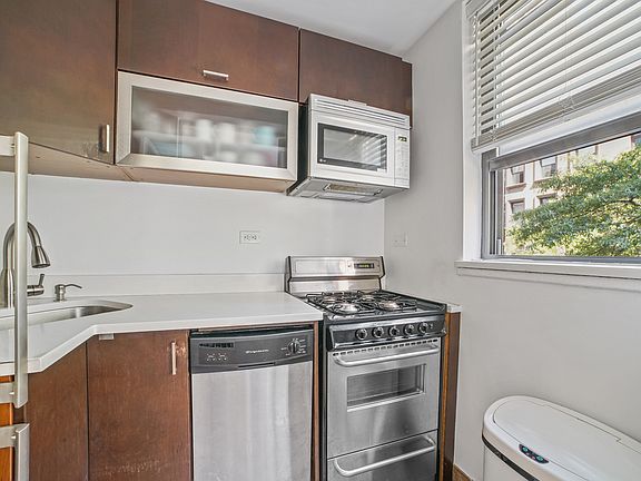 5th image of 30 E 3rd St #4E