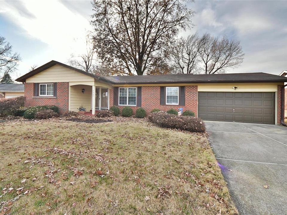 1st image of 2965 Churchill Dr