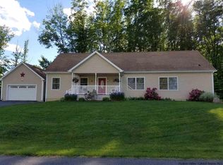 18 Camelot Ct, Saugerties, NY 12477