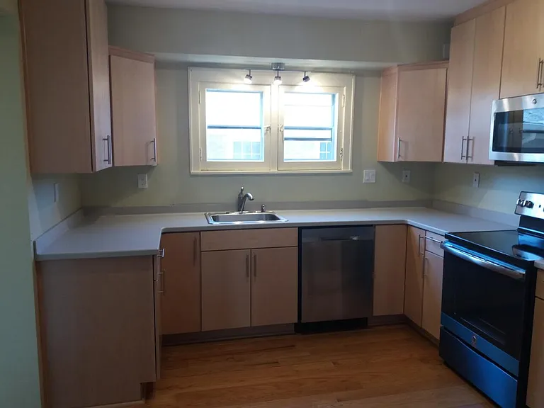 4105 N Bartlett Ave — Photo 7