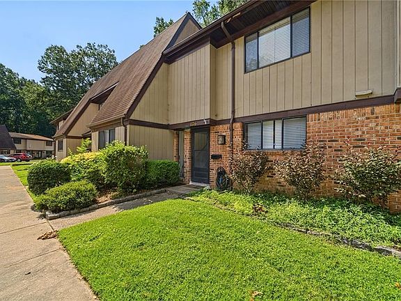 3rd image of 1176 Willow Green Dr