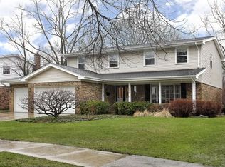 650 Sapling Ln, Deerfield, IL 60015