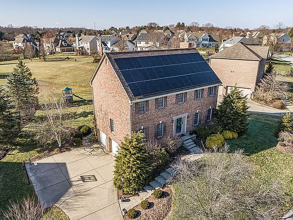 2nd image of 326 Deemers Dr