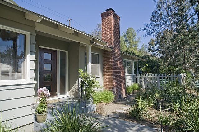 1st image of 1585 Knollwood Ter