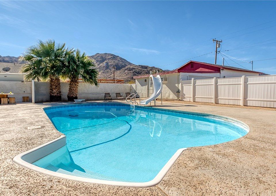 2nd image of 6924 El Sol Ave