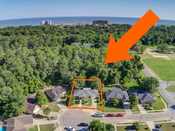 1991 Kim Cv, Biloxi, MS 39531