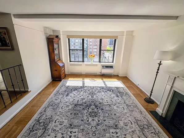 235 E 73rd St #8D, New York, NY 10021