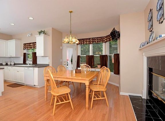 5th image of 211 Payton Pl