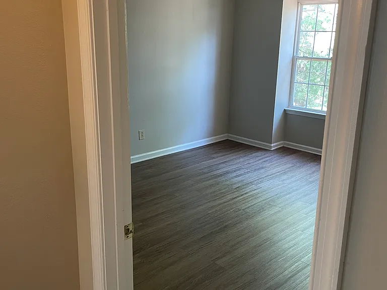 Bedroom 2 Entrance