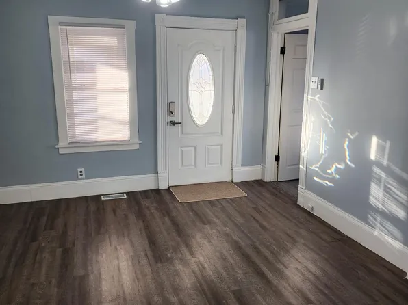 1813 N 25th St, Omaha, NE 68111