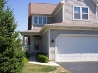 132 Woodview Ct, Glen Ellyn, IL 60137