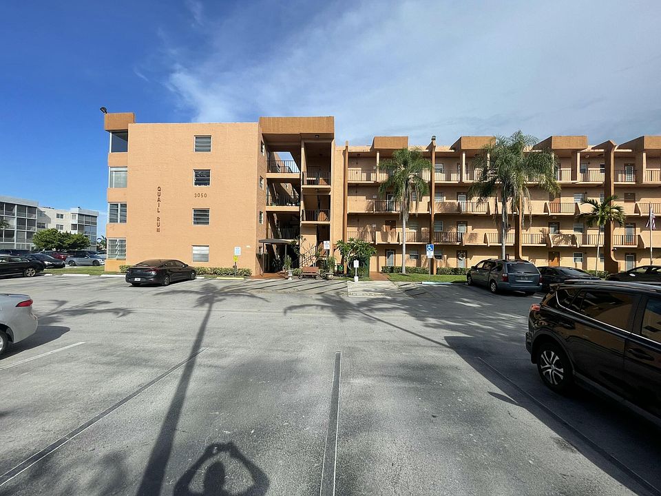 1st image of 3050 Sunrise Lakes Drive E #123