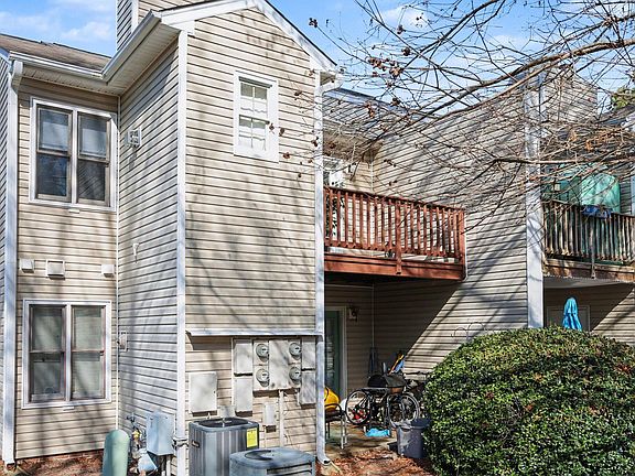 4th image of 3331 Tarleton E #8