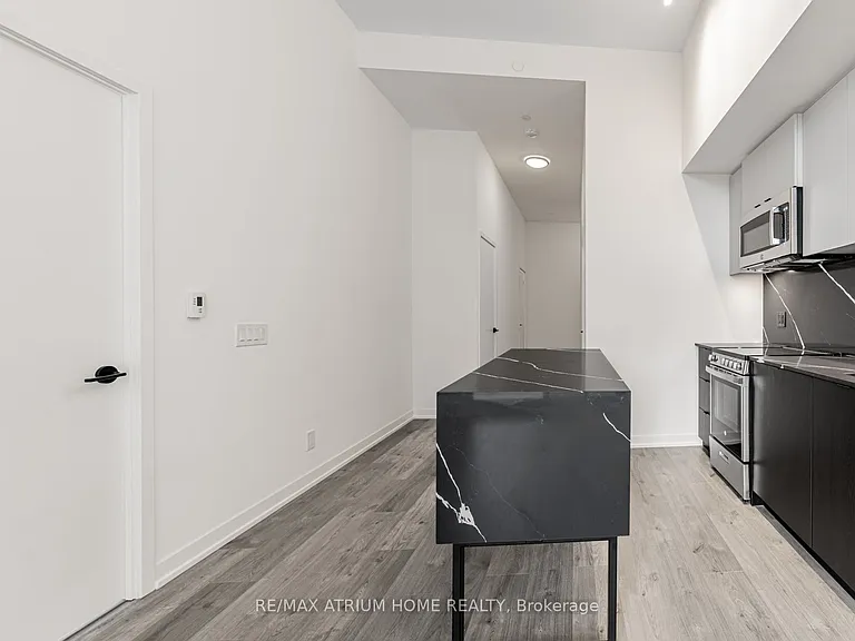 285 Dufferin St #706 — Photo 7