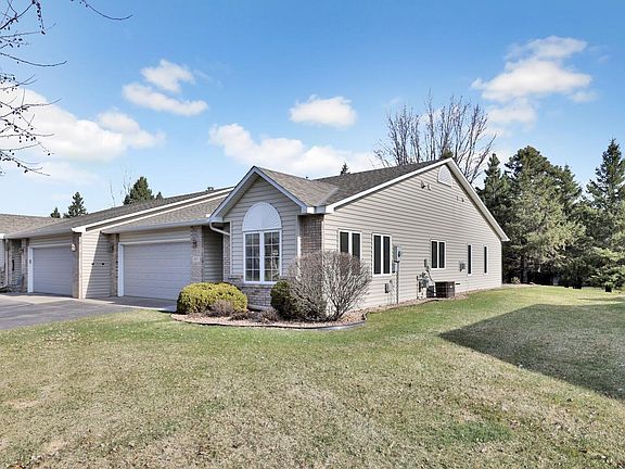 2nd image of 897 Evergreen Ct