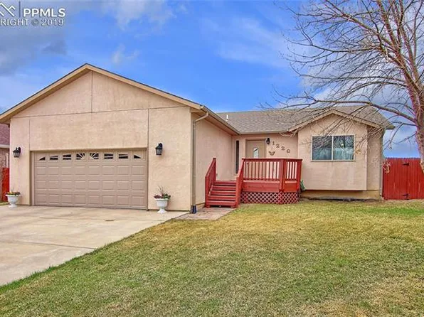 1226 Ververs Ln, Calhan, CO 80808