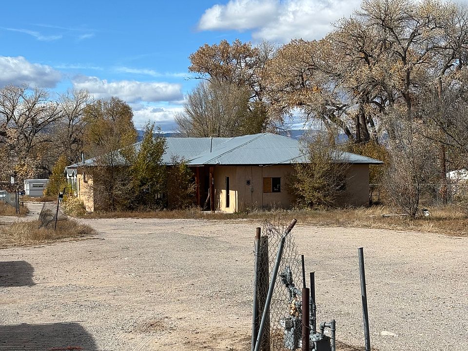 1st image of 707 N Calle De Amor