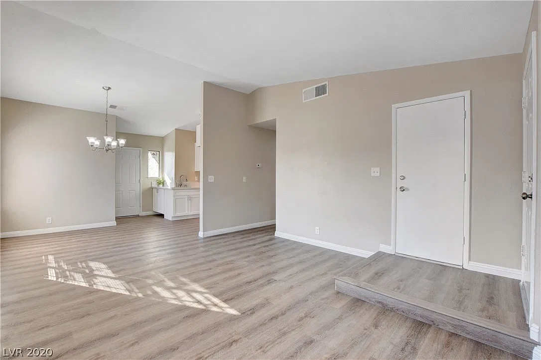 1013 Palo Verde Dr — Photo 4