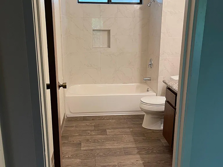 225 Carrillo St — Photo 2