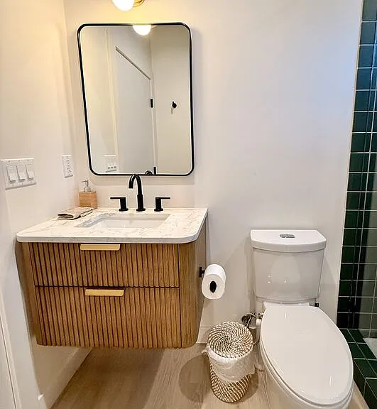 2707 Benedict St #3/4 — Photo 8