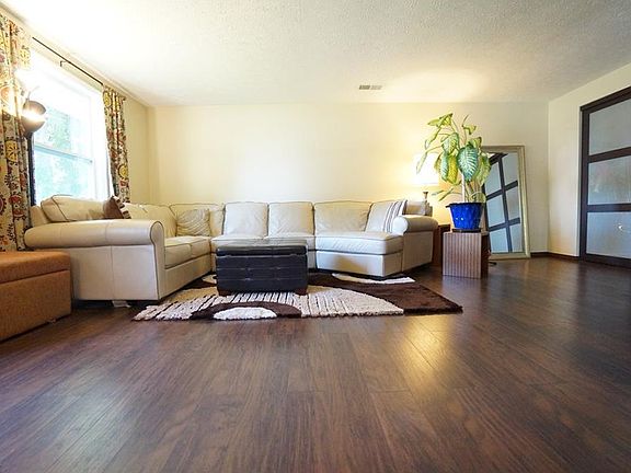 2nd image of 10134 Aldridge Ave