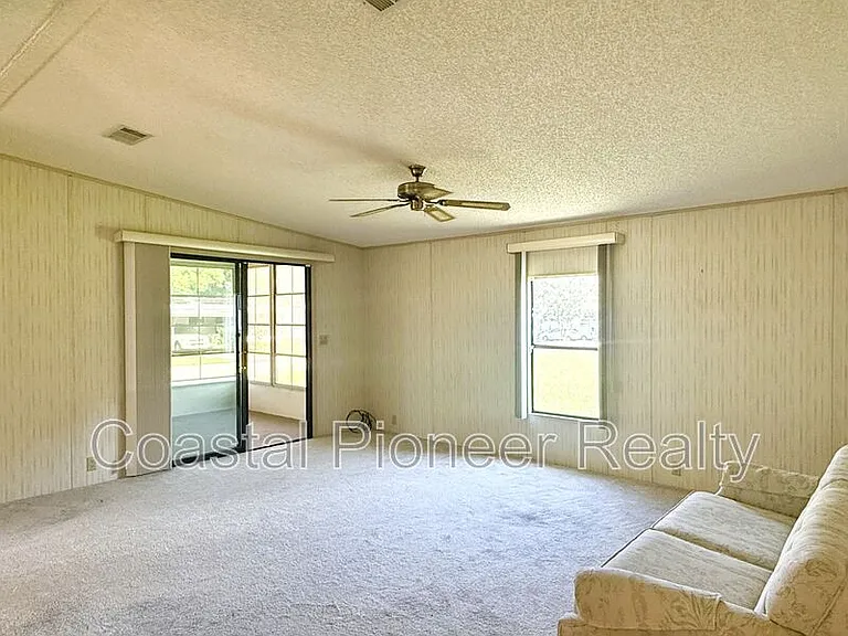 4550 Charter St #RC — Photo 7