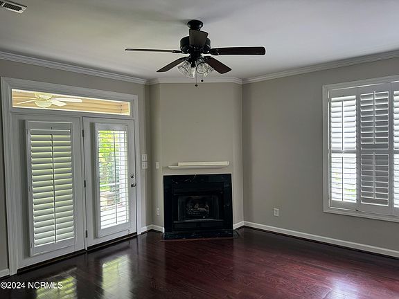 4th image of 530 Village Green Drive