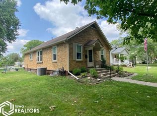 1425 S Garfield Ave, Burlington, IA 52601