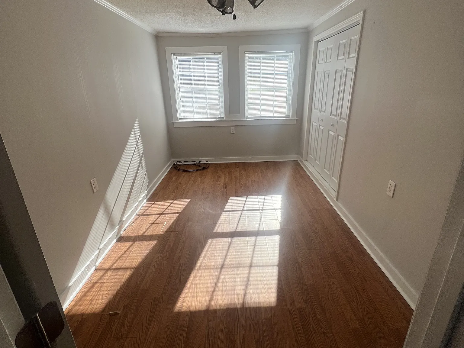 204 Greenview Drive - 204 — Photo 1