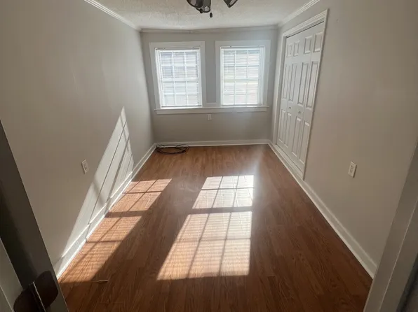 204 Greenview Dr, Columbia, TN 38401
