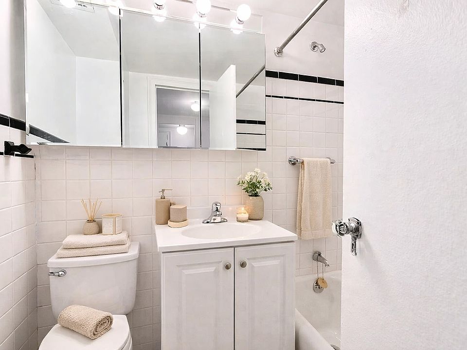 2nd image of 108 E 38th St APT 508