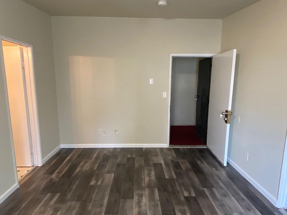 1st image of 2601 Center Ave APT 211