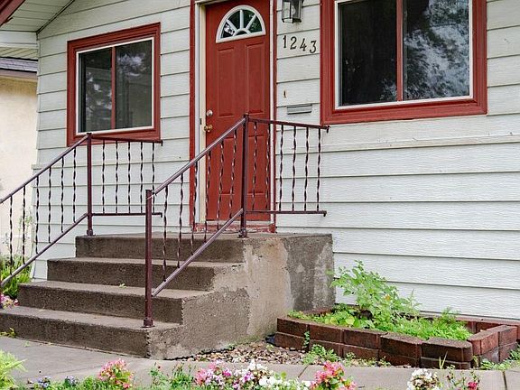 4th image of 1243 Fremont Ave