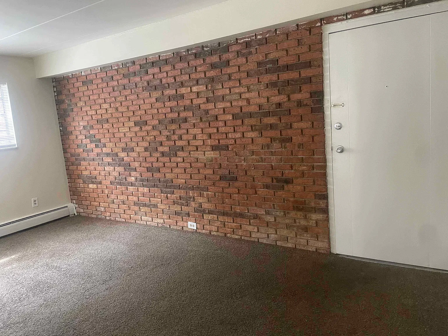 1 bed, 650 sqft, $880 — Photo 2